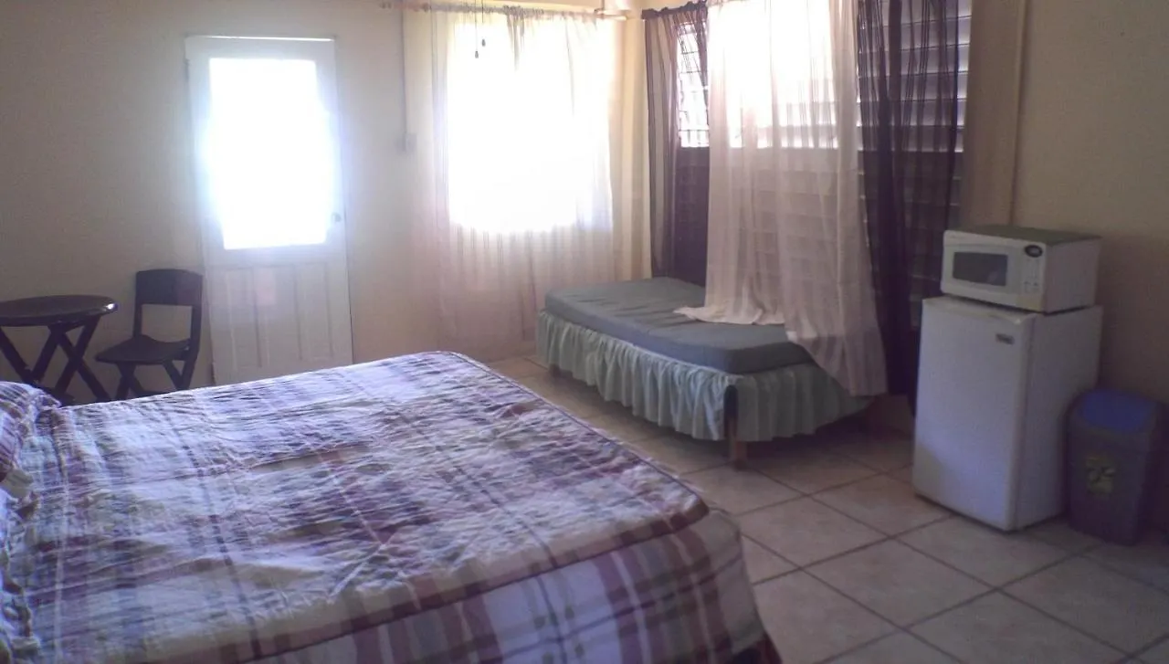 Konukevi Maracas Bay View Otel Maracas Bay Village